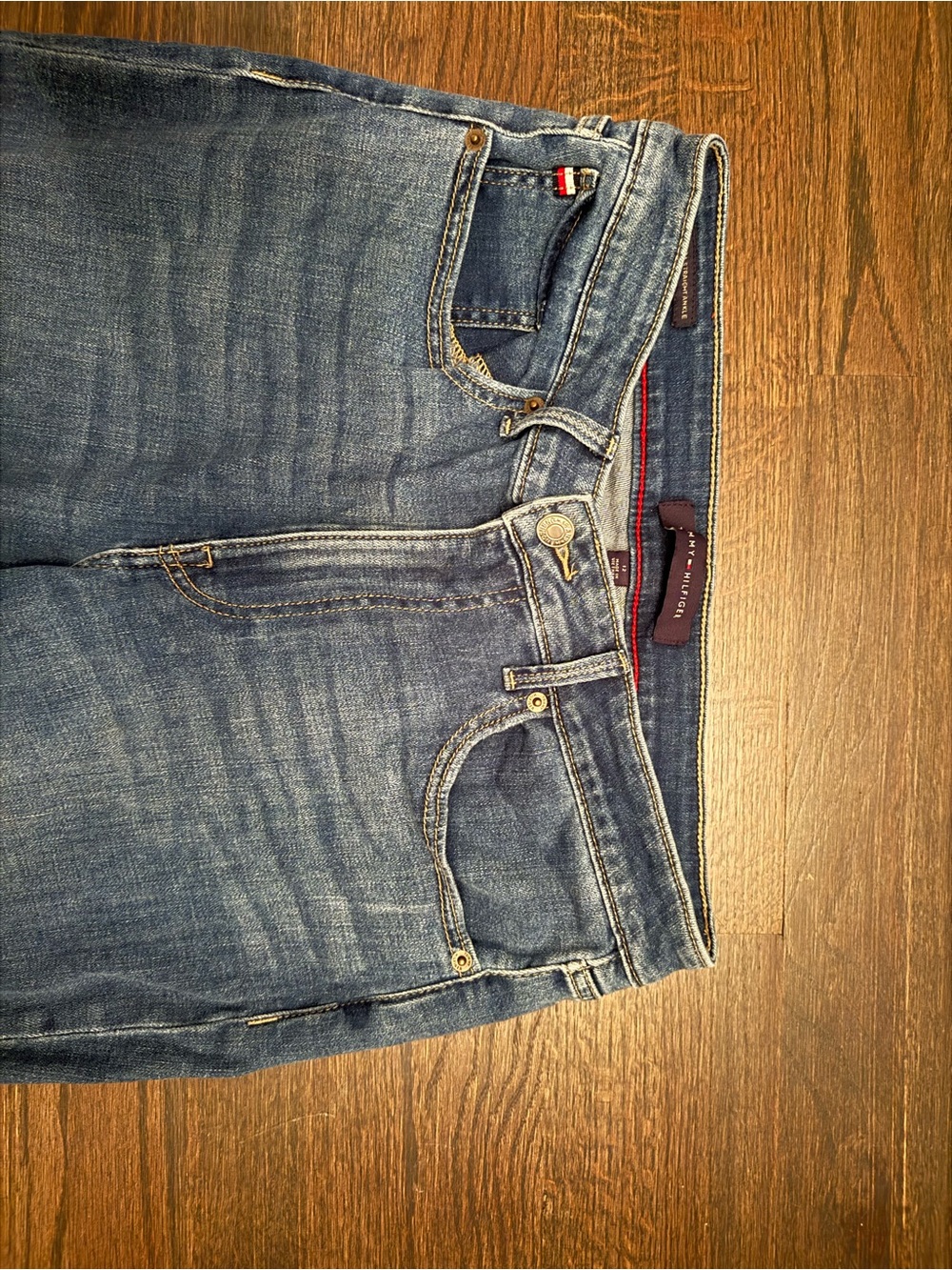 Tommy Hilfiger Mid-Blue Cropped Straight Jeans with Raw Hem - Picture 3 of 5